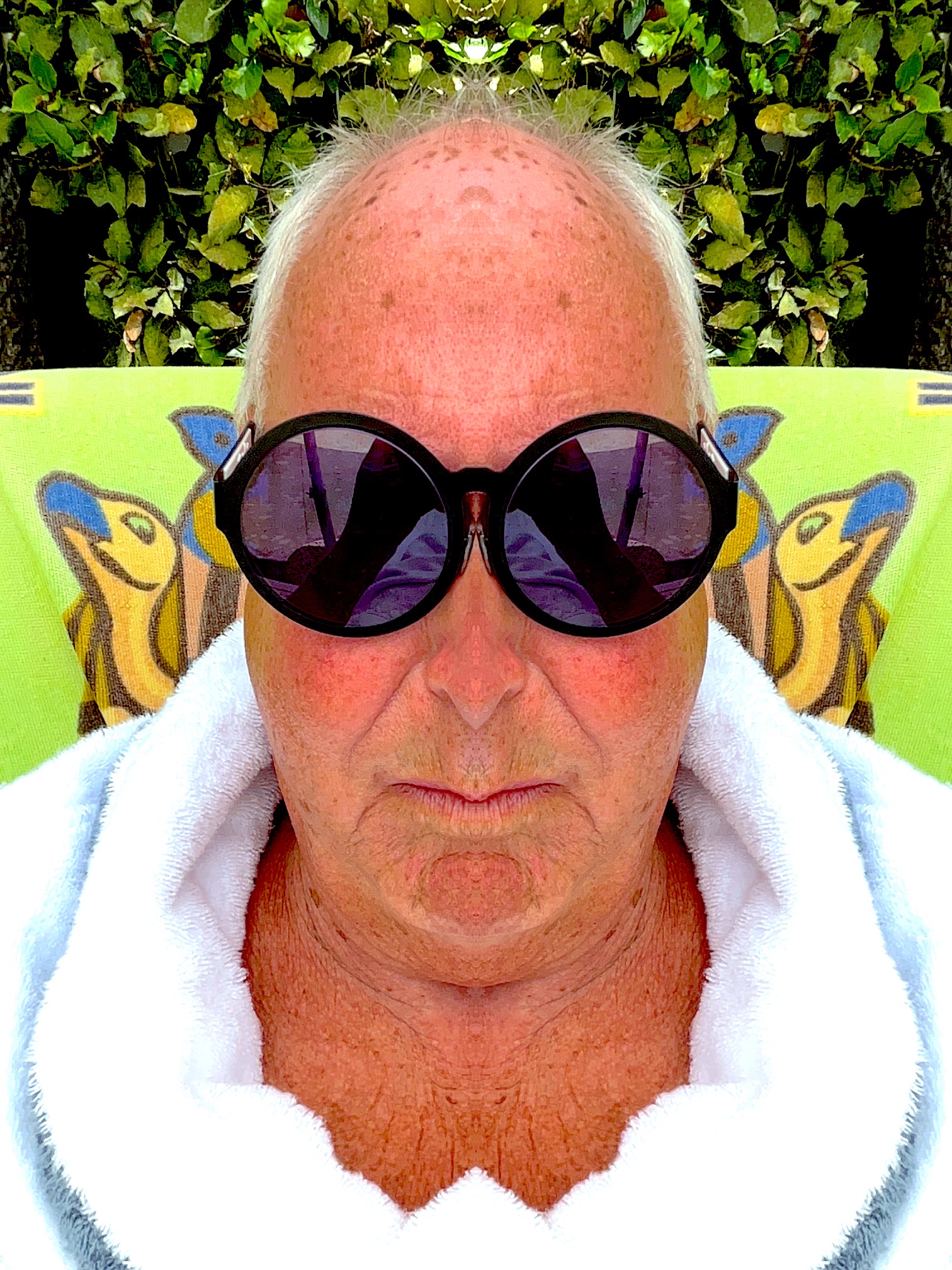 An old man with a tan