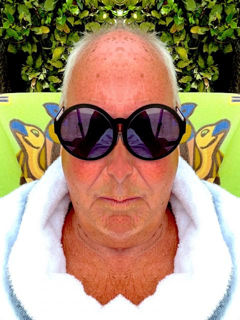 An old man with a tan