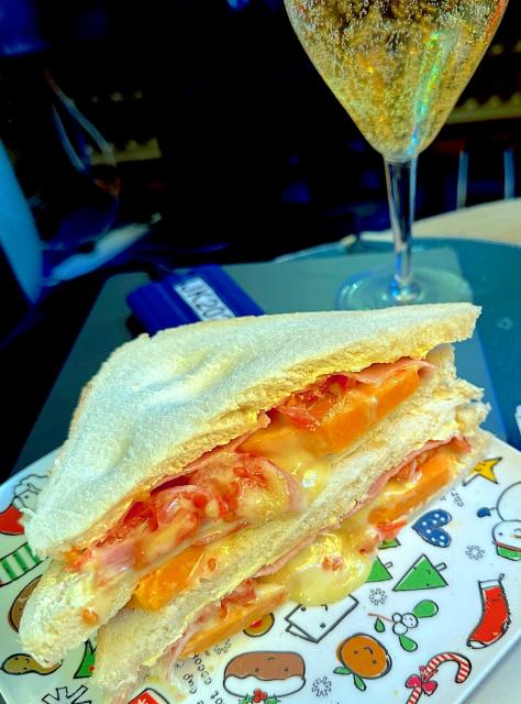 A Boat Race sandwich