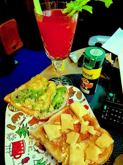 A boat race snack