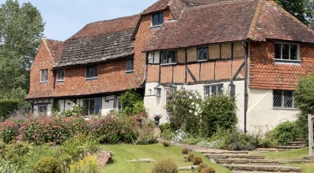 The tiny cottage