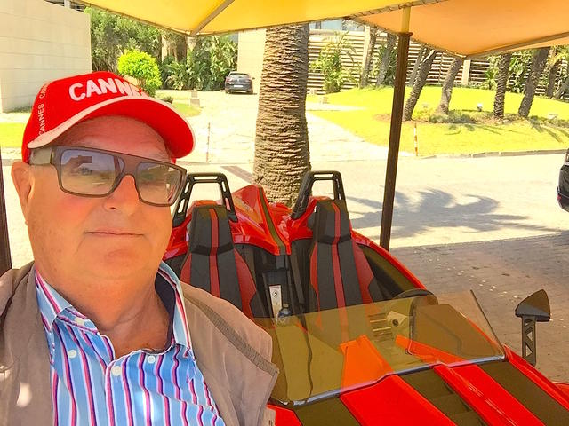 A matching hat and car