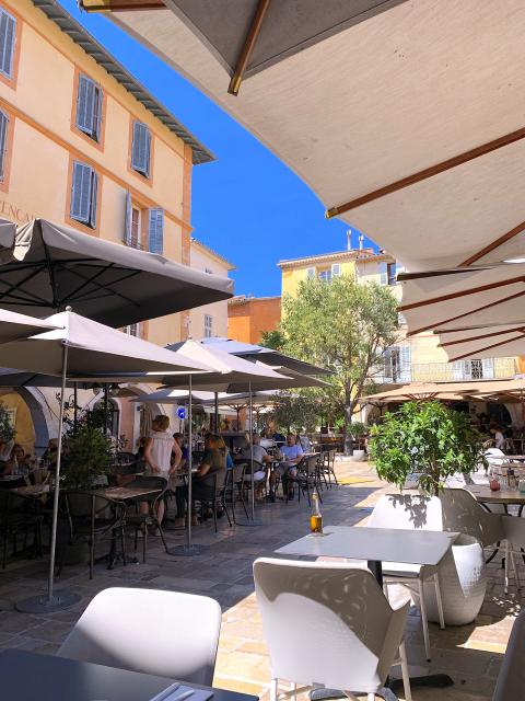 A sunny day in Valbonne