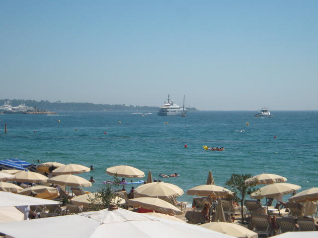 A sunny August day in Cannes